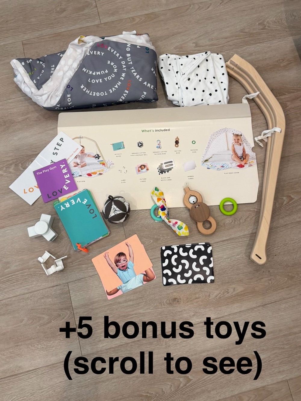 LOVEVERY Play Gym + 5 bonus LOVEVERY items!!
